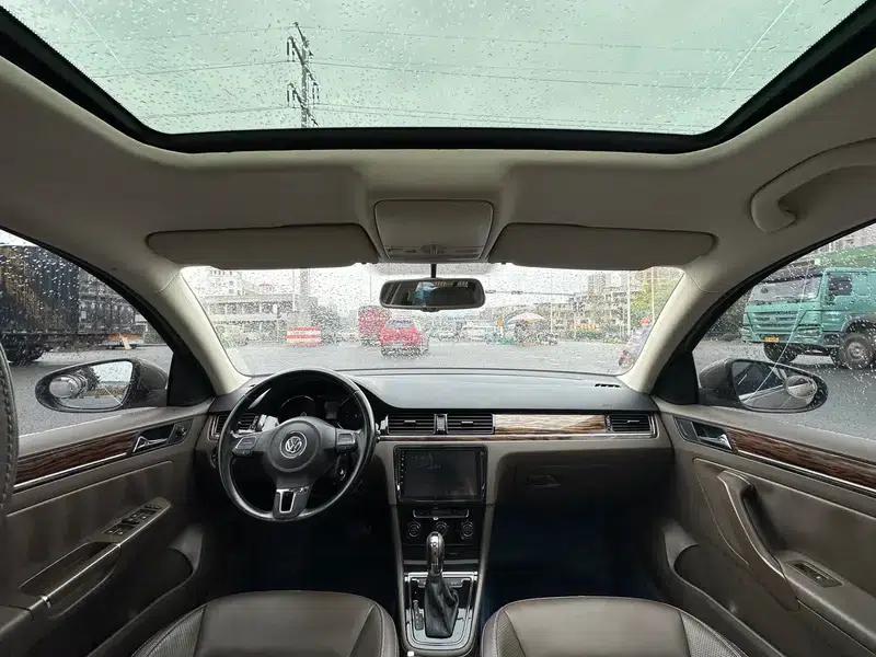 2013 Volkswagen Bora 1.4T Automatic Luxury Edition — миниатюра 8