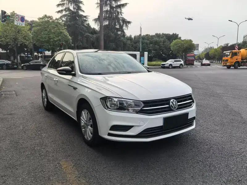 2019 Volkswagen Bora Facelift: Bora Legend 1.5L Automatic Fashion Model (China VI Emission Standard) — миниатюра 3