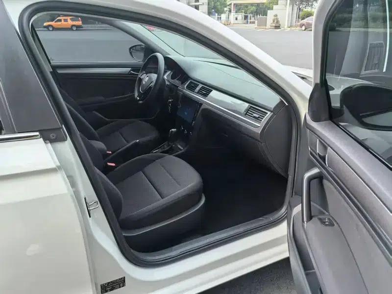 2019 Volkswagen Bora Facelift: Bora Legend 1.5L Automatic Fashion Model (China VI Emission Standard) — миниатюра 8