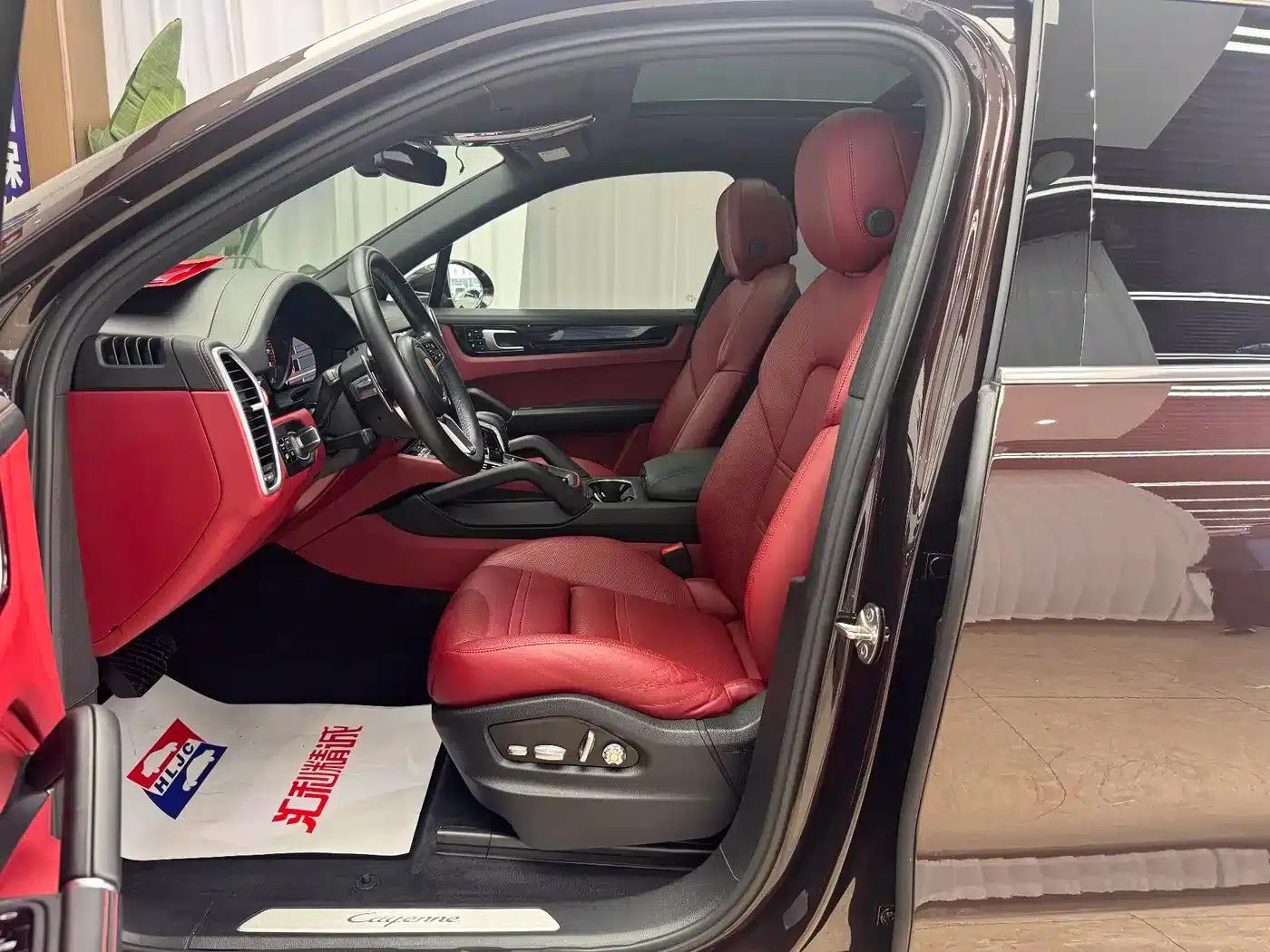 2019 Cayenne E-Hybrid 2.0T — миниатюра 12