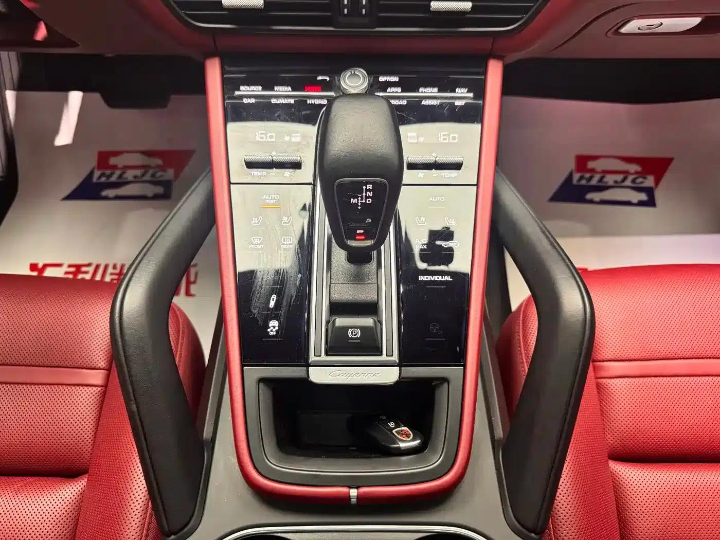 2019 Cayenne E-Hybrid 2.0T — миниатюра 18