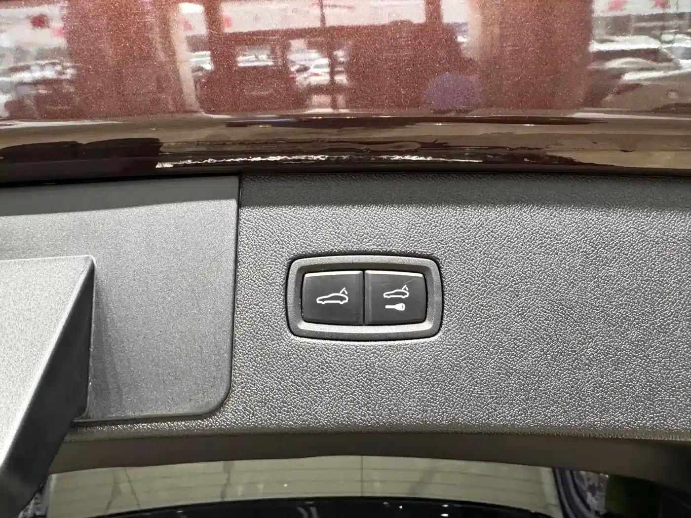 2019 Cayenne E-Hybrid 2.0T — миниатюра 25