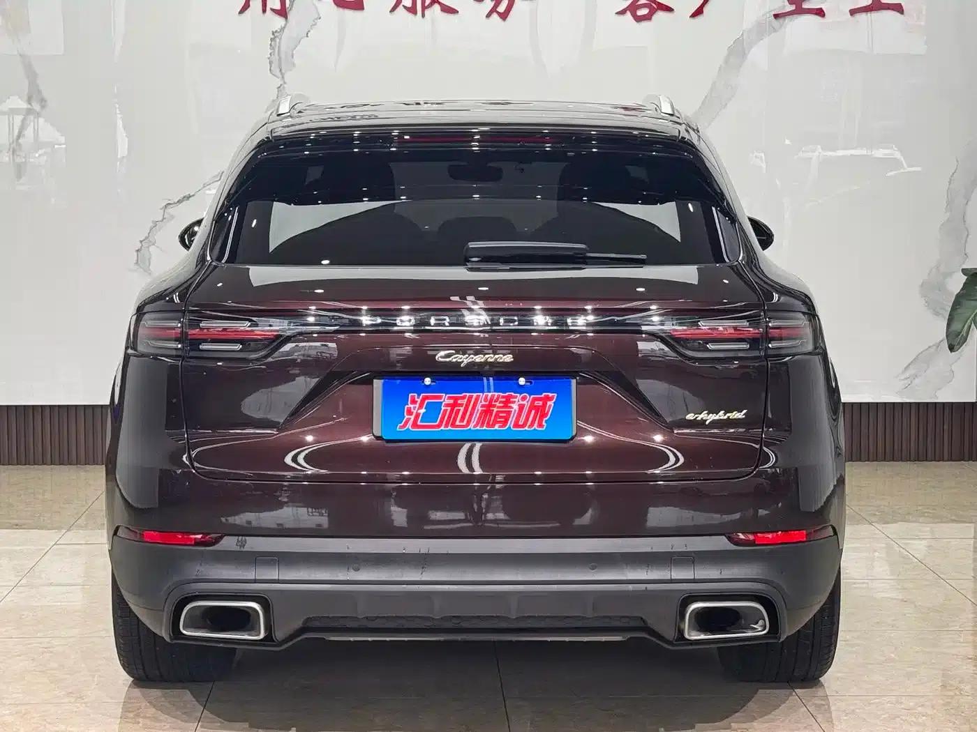 2019 Cayenne E-Hybrid 2.0T — миниатюра 5