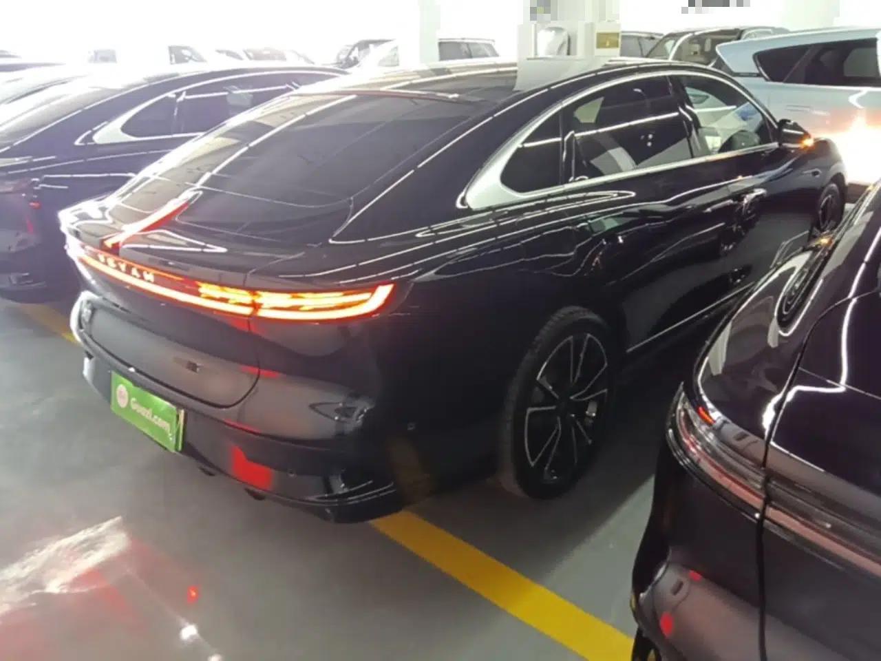 VOYAH PASSION 2024 PHEV Four-Wheel Drive Ultra-Long Range Flagship Model — миниатюра 6