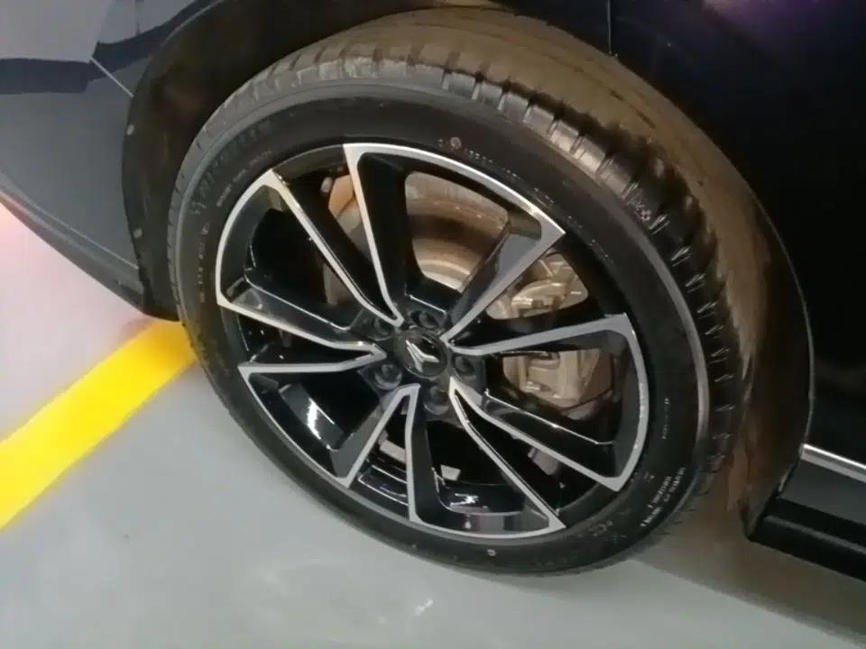 VOYAH PASSION 2024 PHEV Four-Wheel Drive Ultra-Long Range Flagship Model — миниатюра 16