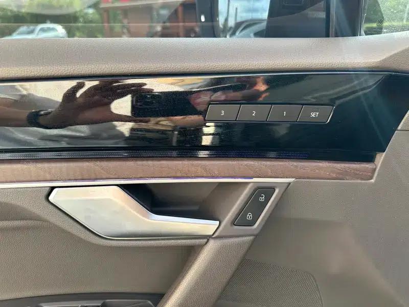 Touareg 2019 3.0TSI R-Line Edition (National V Emission Standard) — миниатюра 7