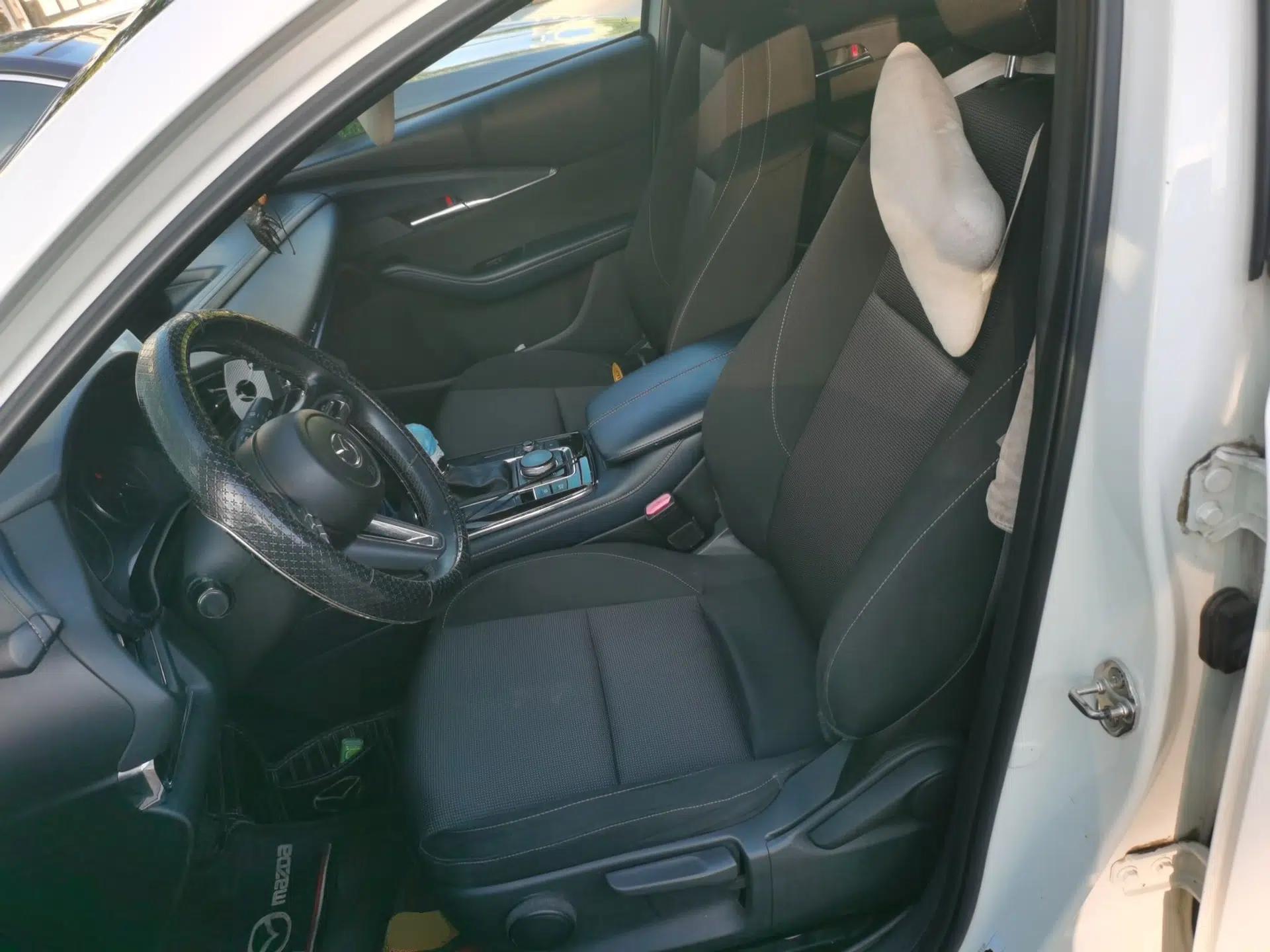 Mazda CX-30 2020 2.0L Automatic Joyful Model — миниатюра 15