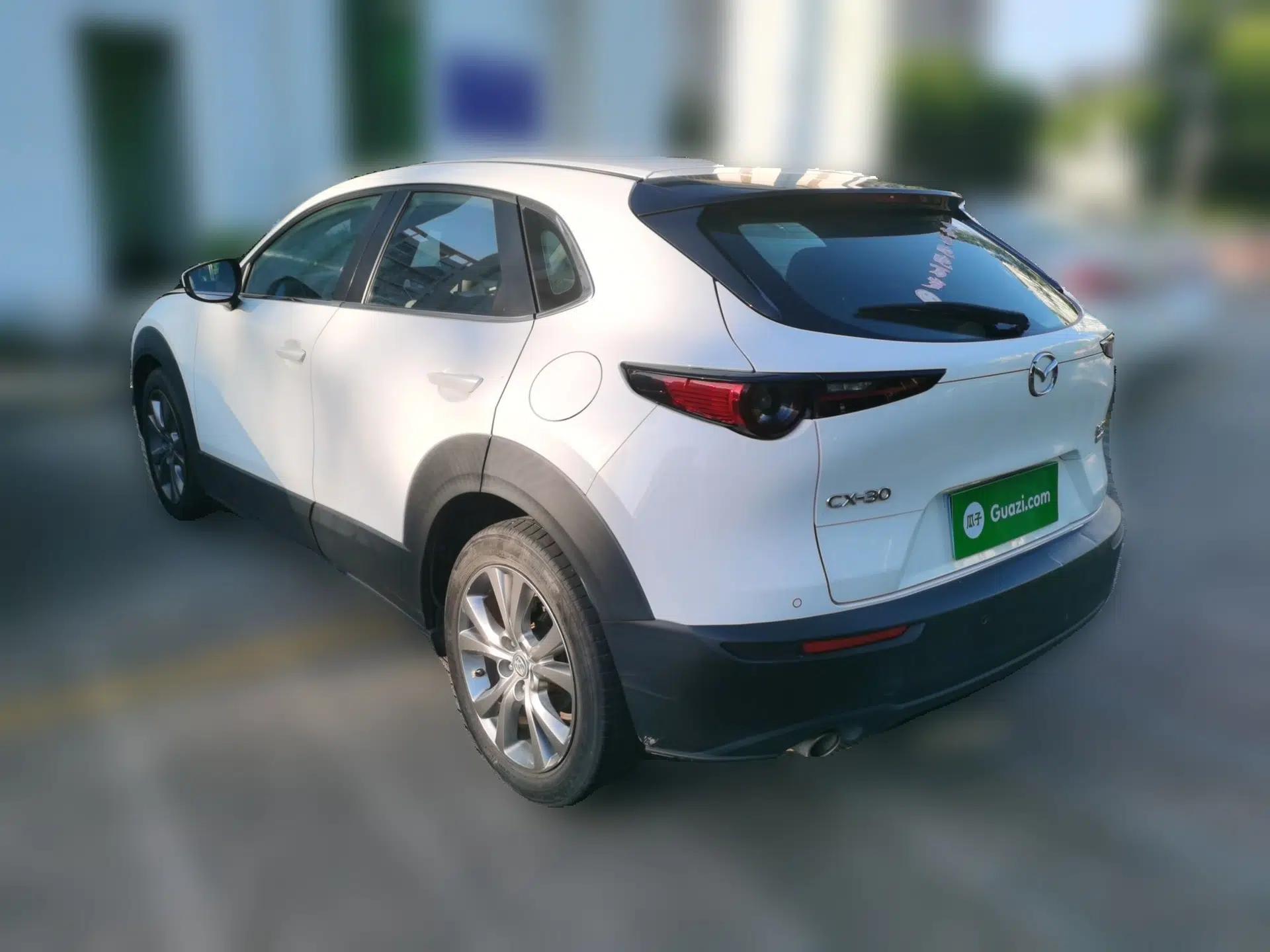 Mazda CX-30 2020 2.0L Automatic Joyful Model — миниатюра 4