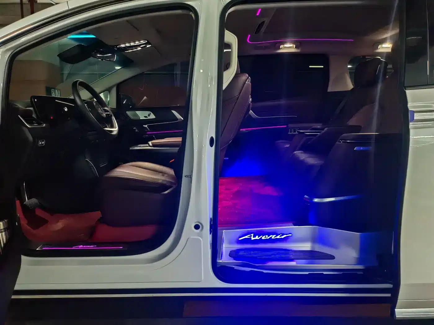 Century 2023 2.0T 7-Seat Luxury Edition — миниатюра 18