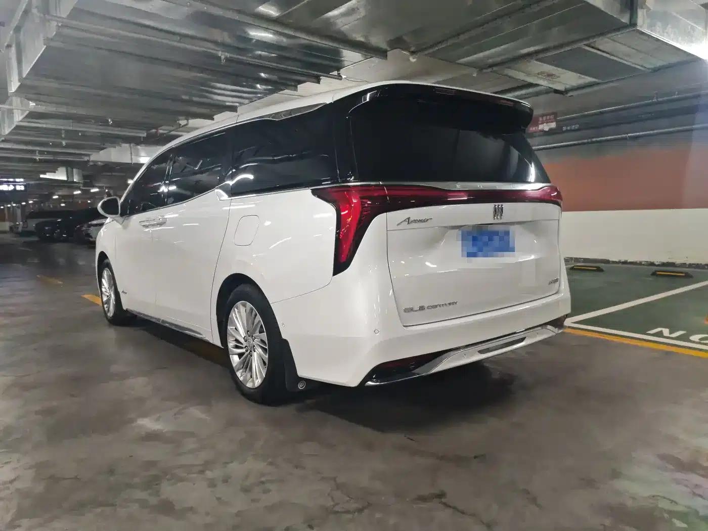 Century 2023 2.0T 7-Seat Luxury Edition — миниатюра 3