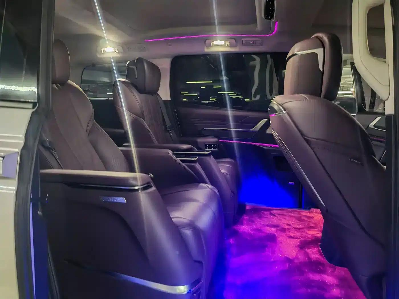 Century 2023 2.0T 7-Seat Luxury Edition — миниатюра 22