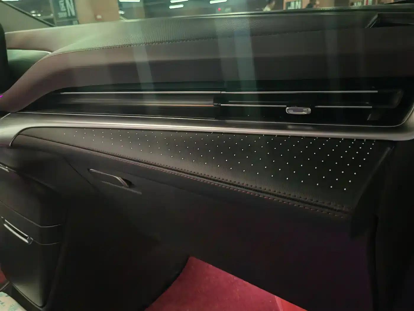 Century 2023 2.0T 7-Seat Luxury Edition — миниатюра 30