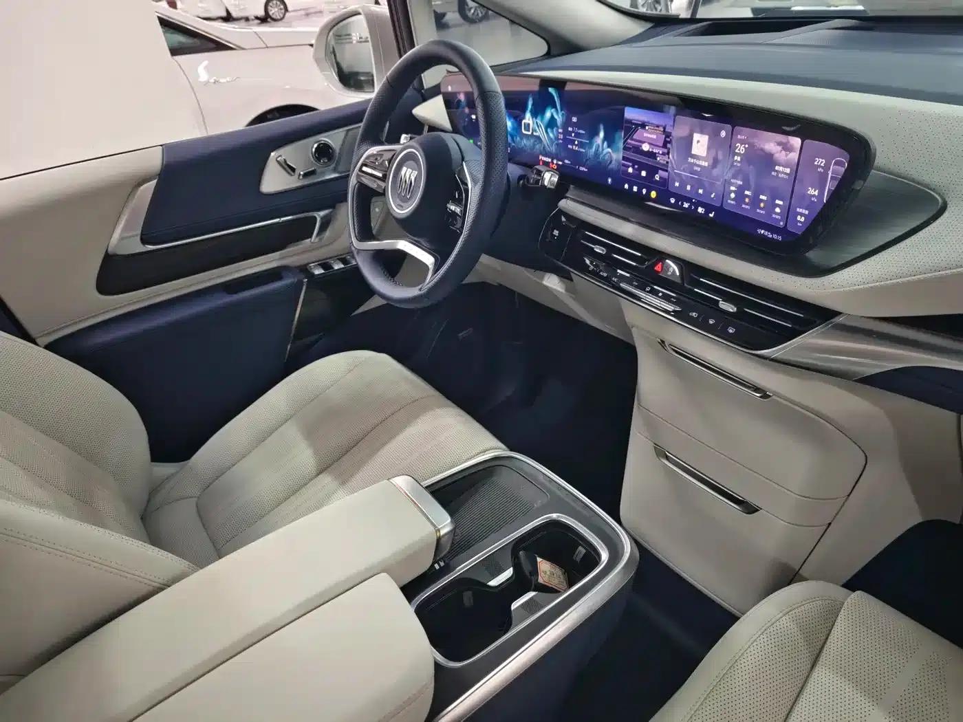 Century 2023 2.0T 7-Seat Luxury Edition — миниатюра 20
