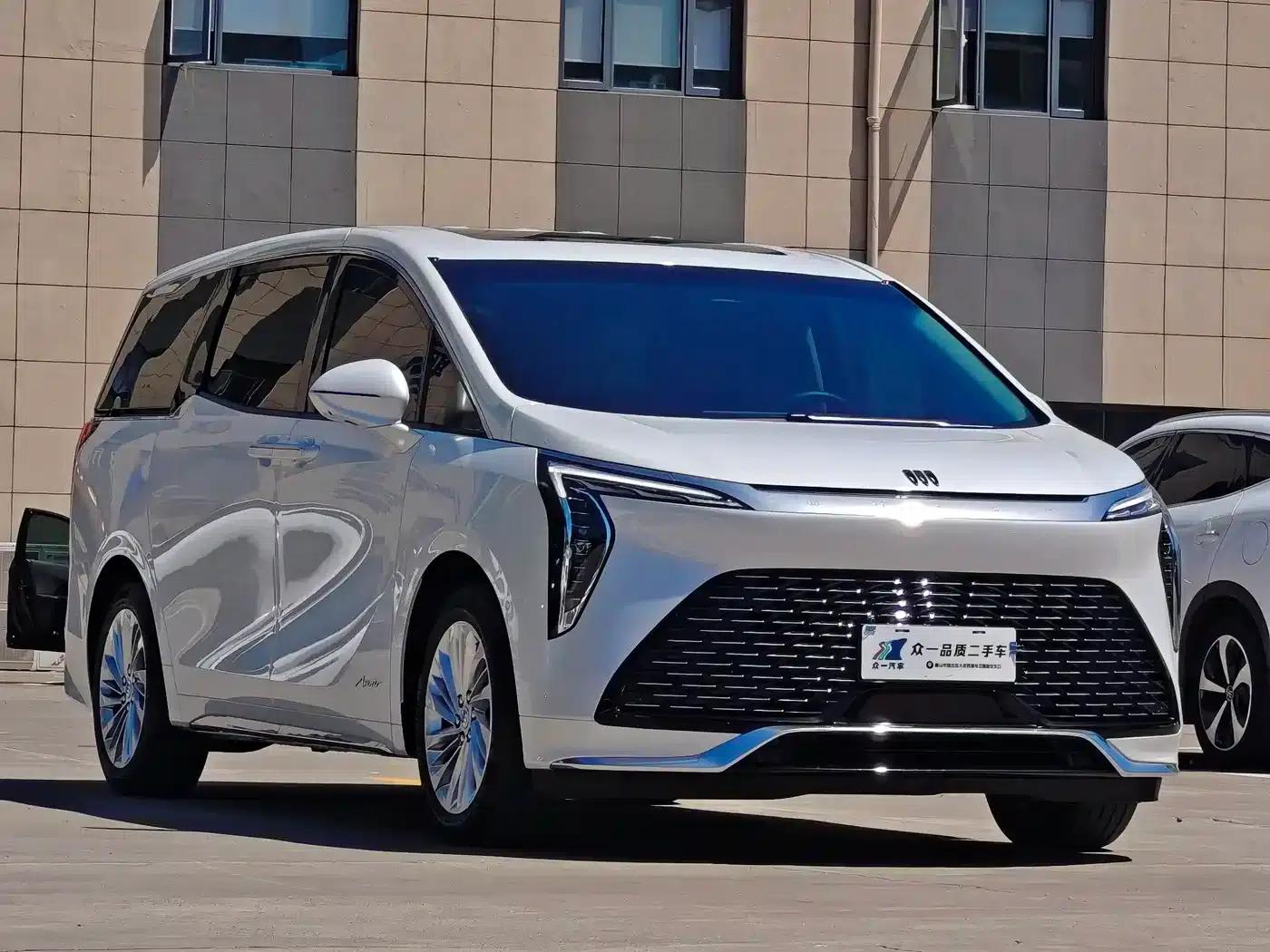 Century 2023 2.0T 7-Seat Luxury Edition — миниатюра 3