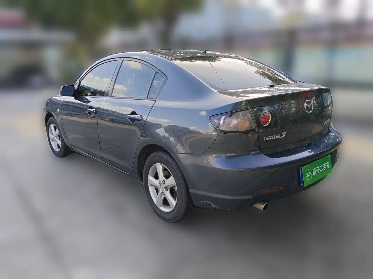 Mazda 3 2010 1.6L Automatic Classic Stylish Version — миниатюра 4
