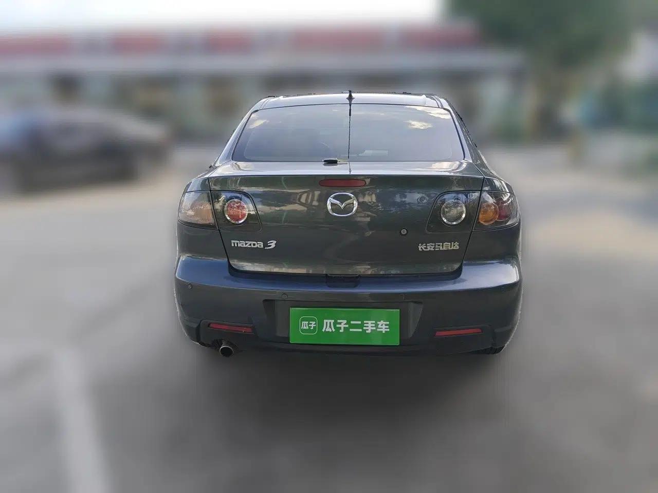Mazda 3 2010 1.6L Automatic Classic Stylish Version — миниатюра 5