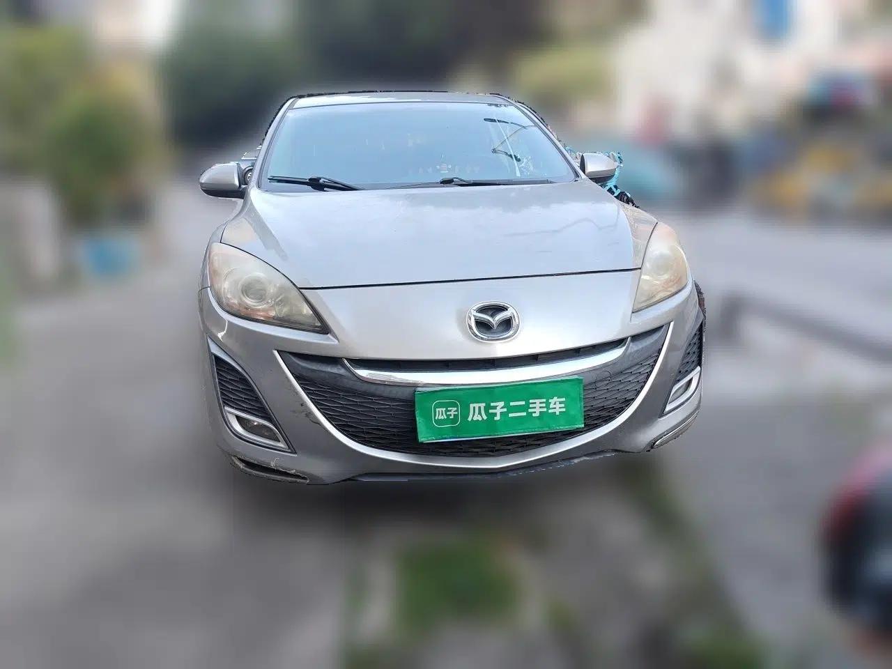 Mazda 3 2012 Hatchback 1.6L Manual Comfort Model — миниатюра 2
