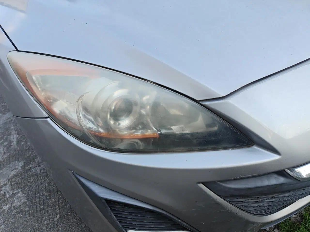 Mazda 3 2012 Hatchback 1.6L Manual Comfort Model — миниатюра 7