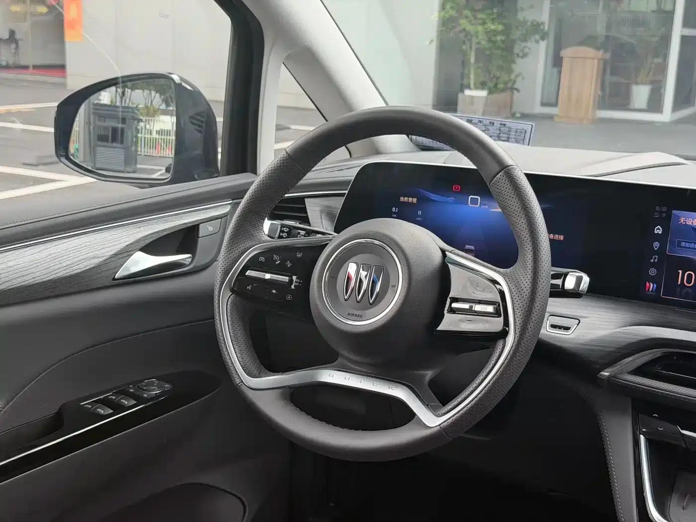 Buick GL8 PHEV 2025 Land Cruiser Premium Edition — миниатюра 15
