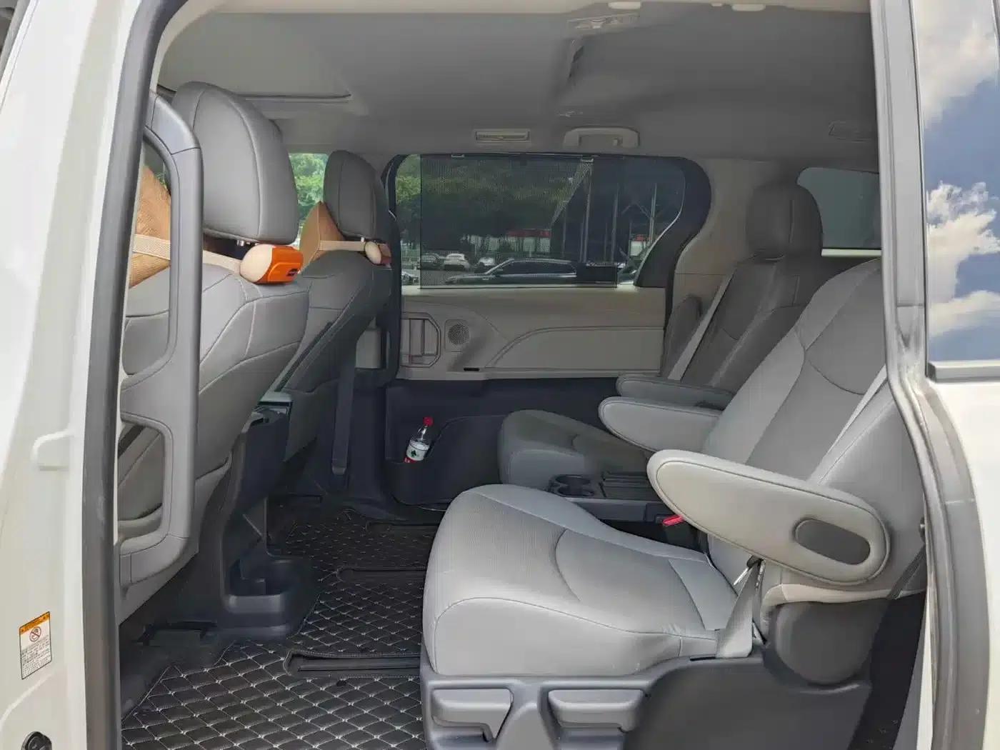 Buick GL8 PHEV 2025 Land Cruiser Premium Edition — миниатюра 9
