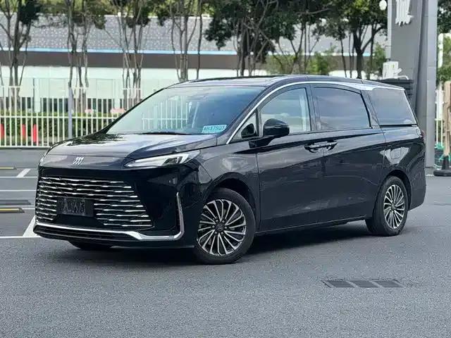 Buick GL8 PHEV 2025 Land Cruiser Premium Edition