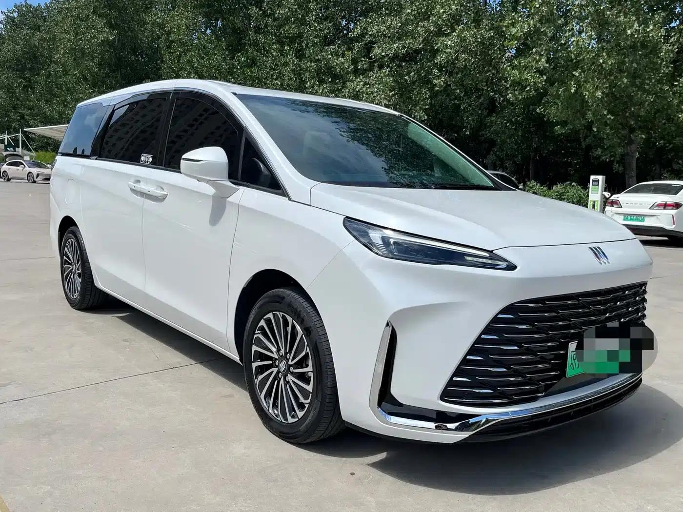 Buick GL8 PHEV 2025 Land Cruiser Smart Edition — миниатюра 2