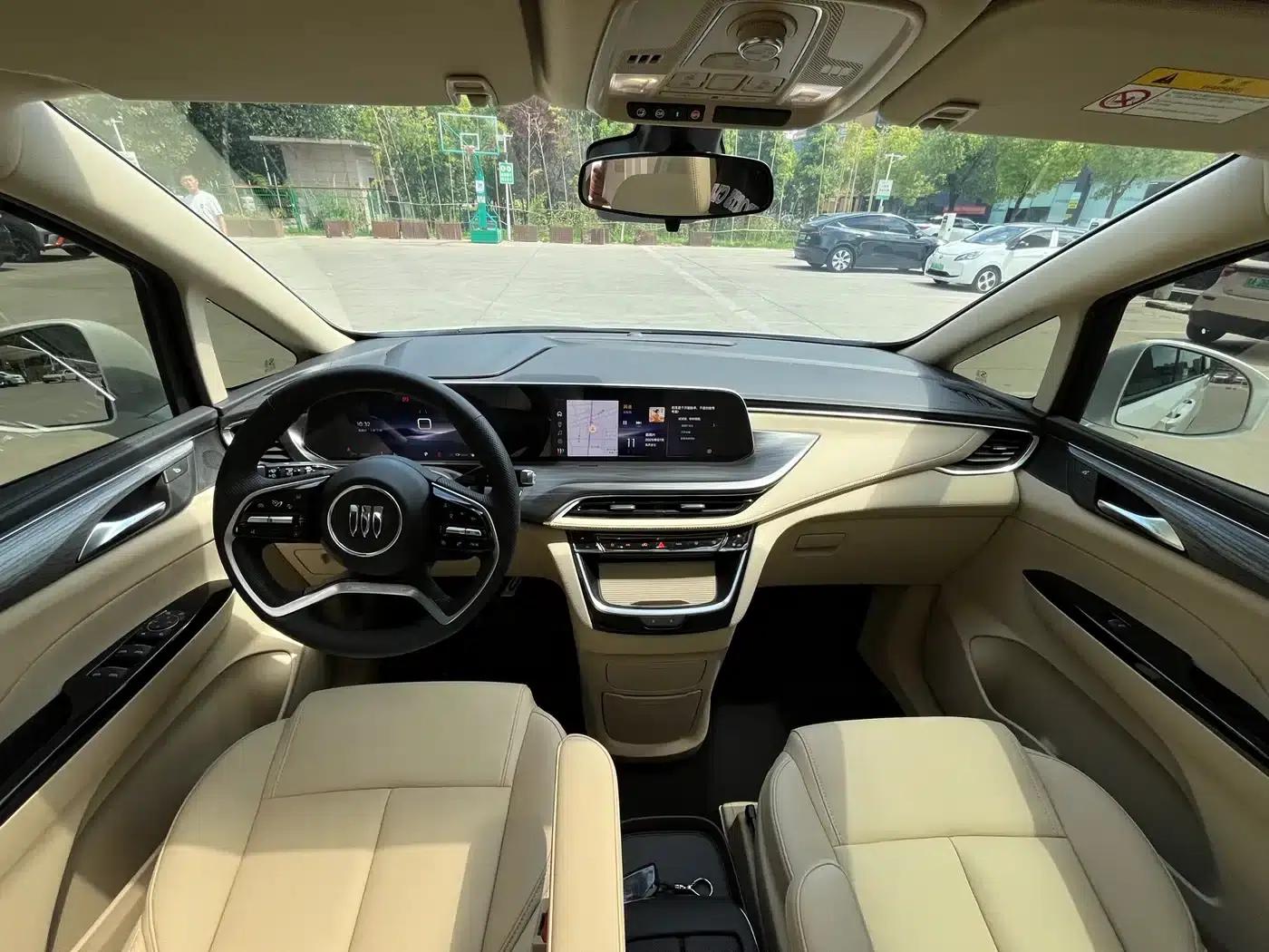 Buick GL8 PHEV 2025 Land Cruiser Smart Edition — миниатюра 11