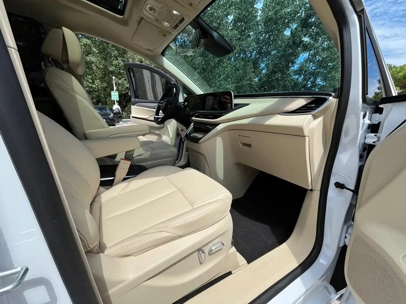 Buick GL8 PHEV 2025 Land Cruiser Smart Edition — миниатюра 15