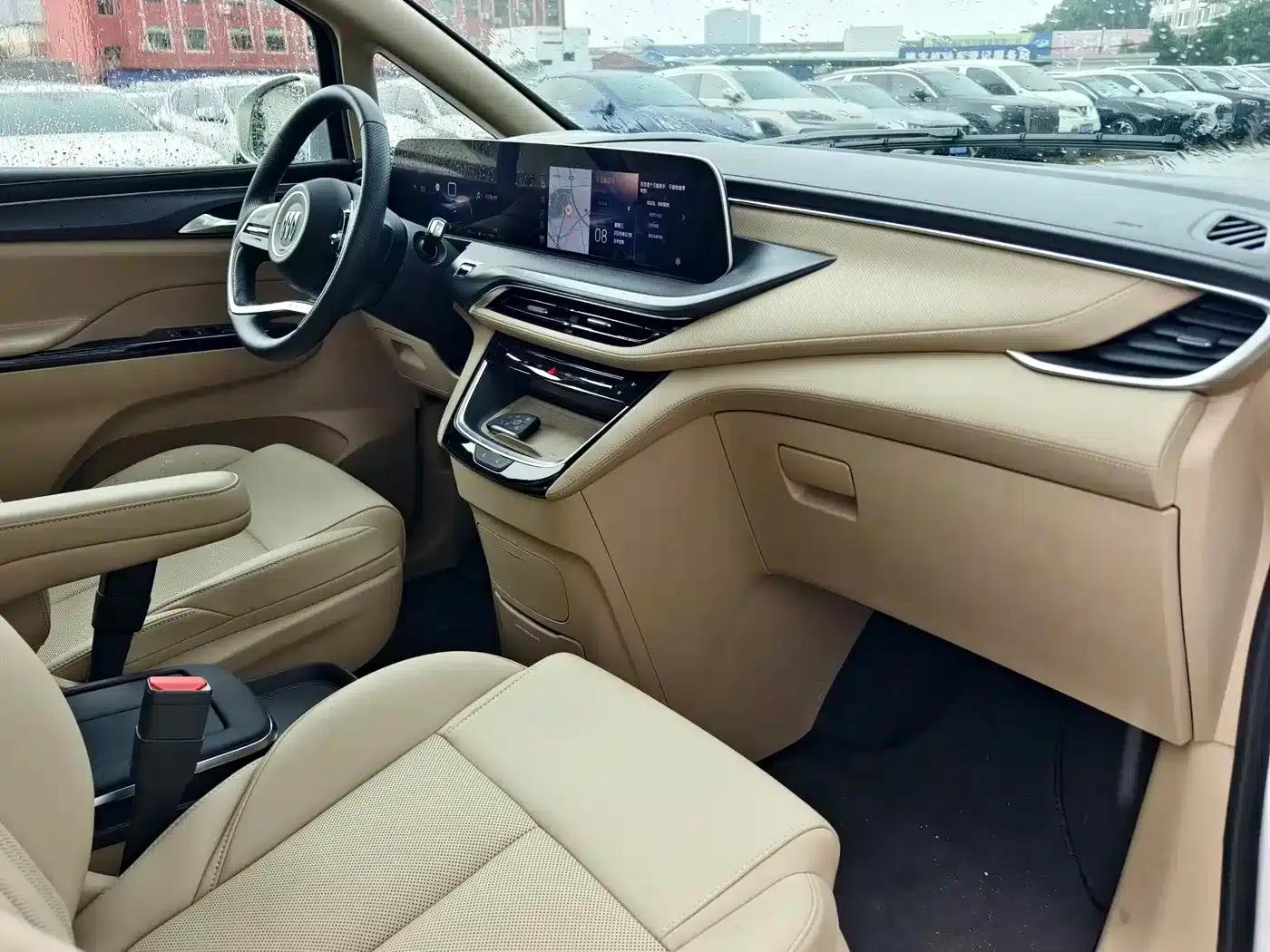 Buick GL8 PHEV 2025 Land Cruiser Premium Edition — миниатюра 11