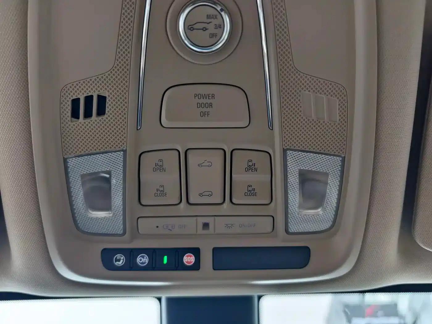 Buick GL8 PHEV 2025 Land Cruiser Premium Edition — миниатюра 15