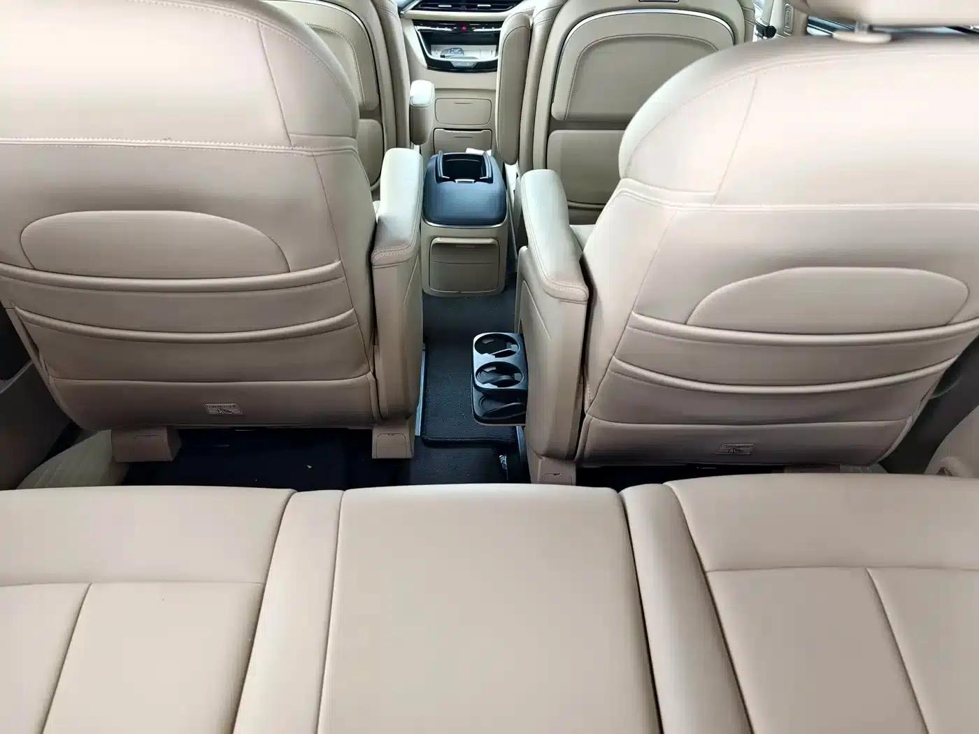 Buick GL8 PHEV 2025 Land Cruiser Premium Edition — миниатюра 23