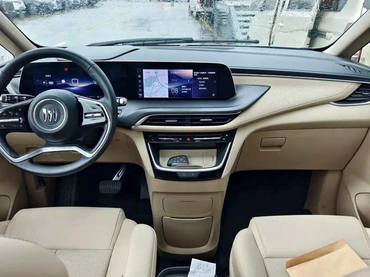 Buick GL8 PHEV 2025 Land Cruiser Premium Edition — миниатюра 7