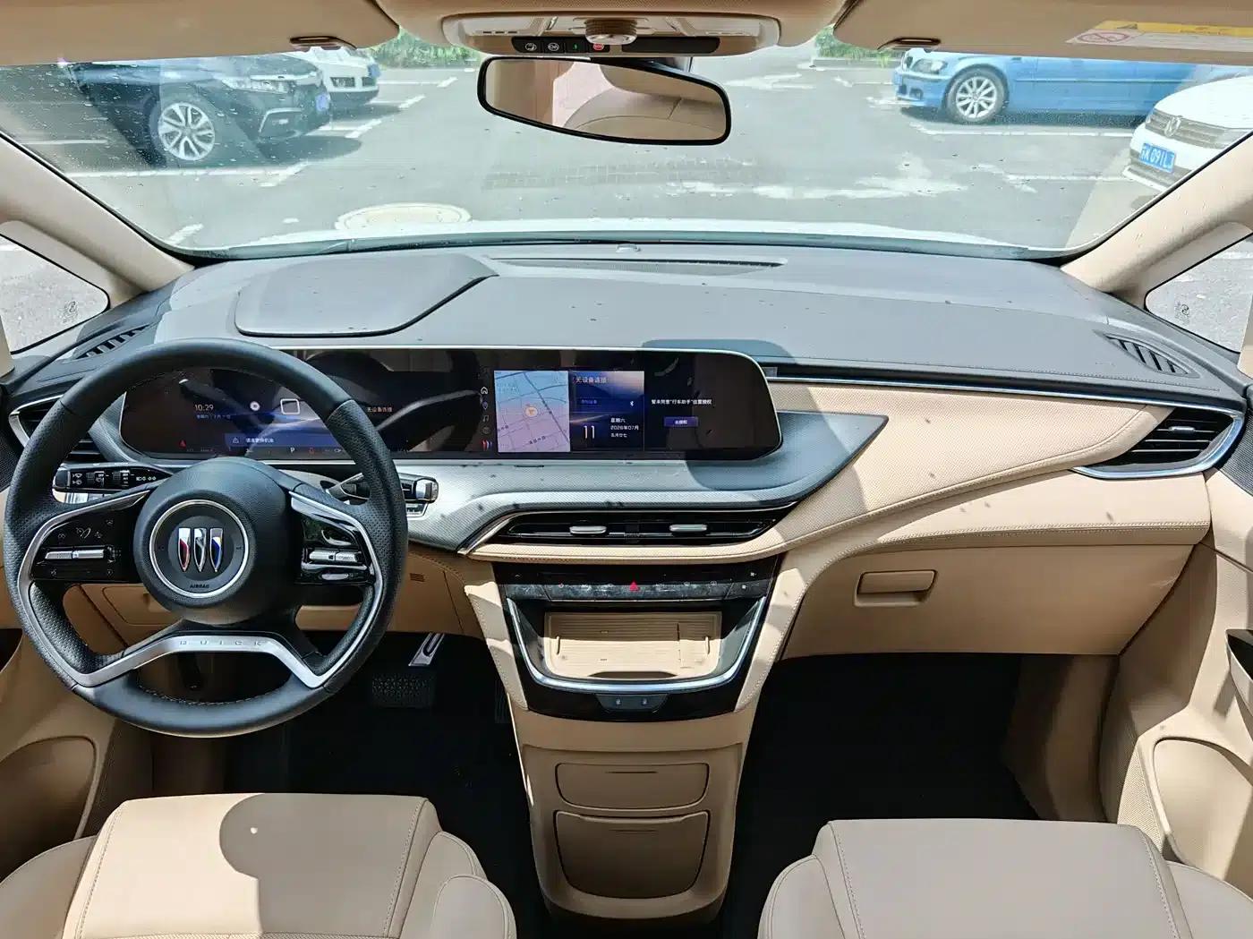 Buick GL8 PHEV 2025 Land Cruiser Premium Edition — миниатюра 6