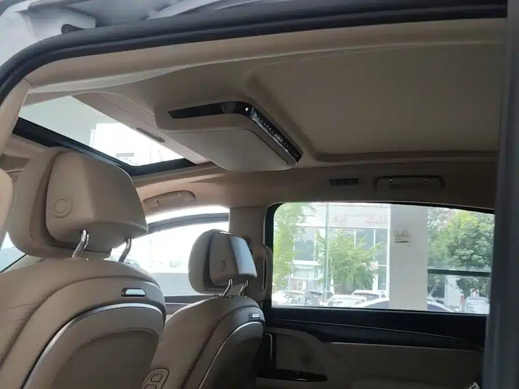 Buick GL8 PHEV 2025 Land Cruiser Premium Edition — миниатюра 18