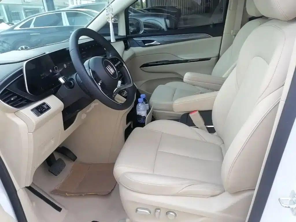 Buick GL8 PHEV 2025 Land Cruiser Smart Edition — миниатюра 15