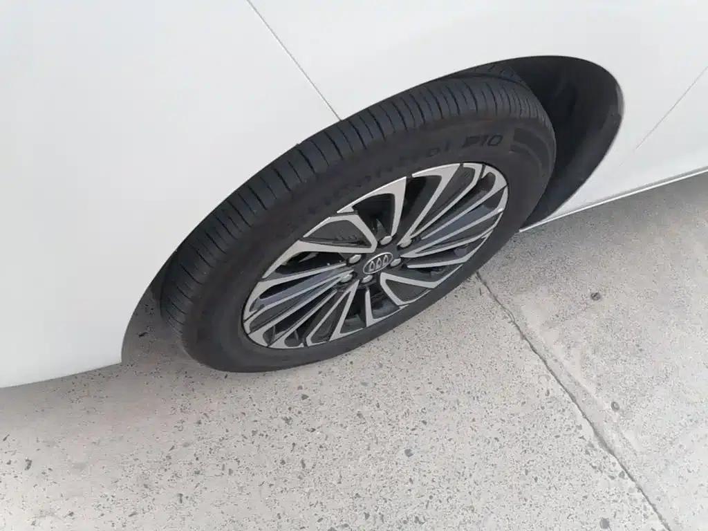 Buick GL8 PHEV 2025 Land Cruiser Smart Edition — миниатюра 23