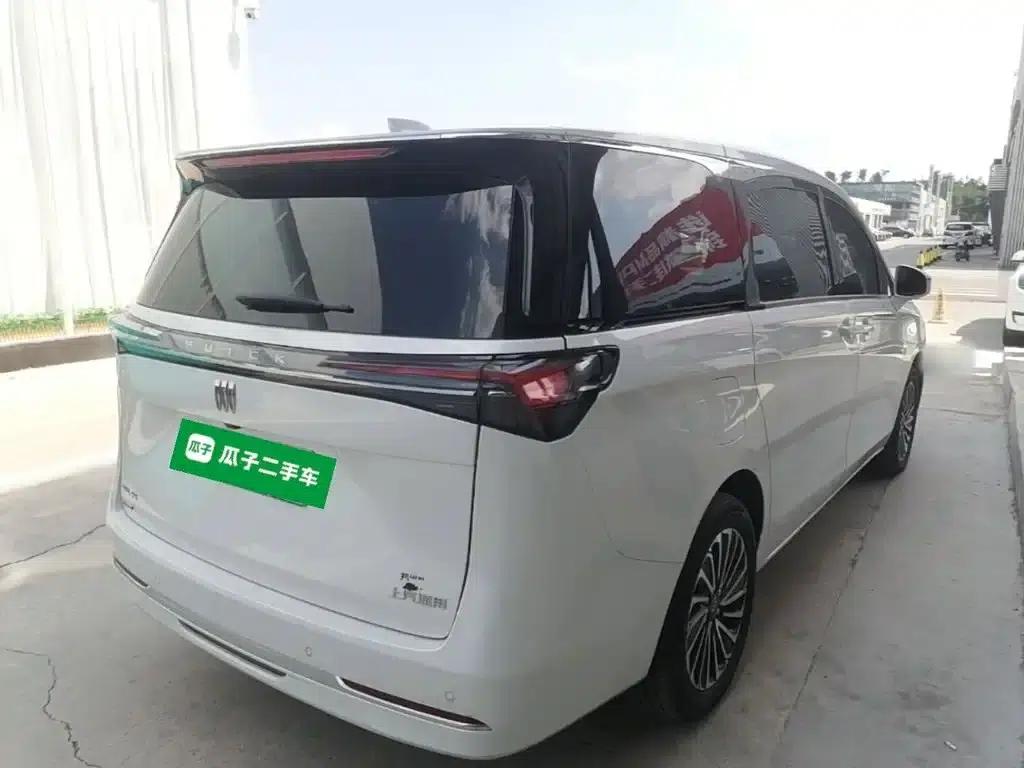 Buick GL8 PHEV 2025 Land Cruiser Smart Edition — миниатюра 7