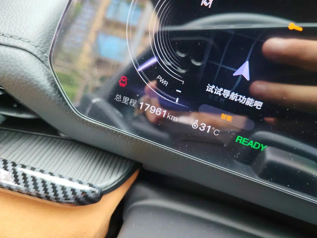Mazda EZ-6 2024 Range-Extended 200 Luxury Edition — миниатюра 17