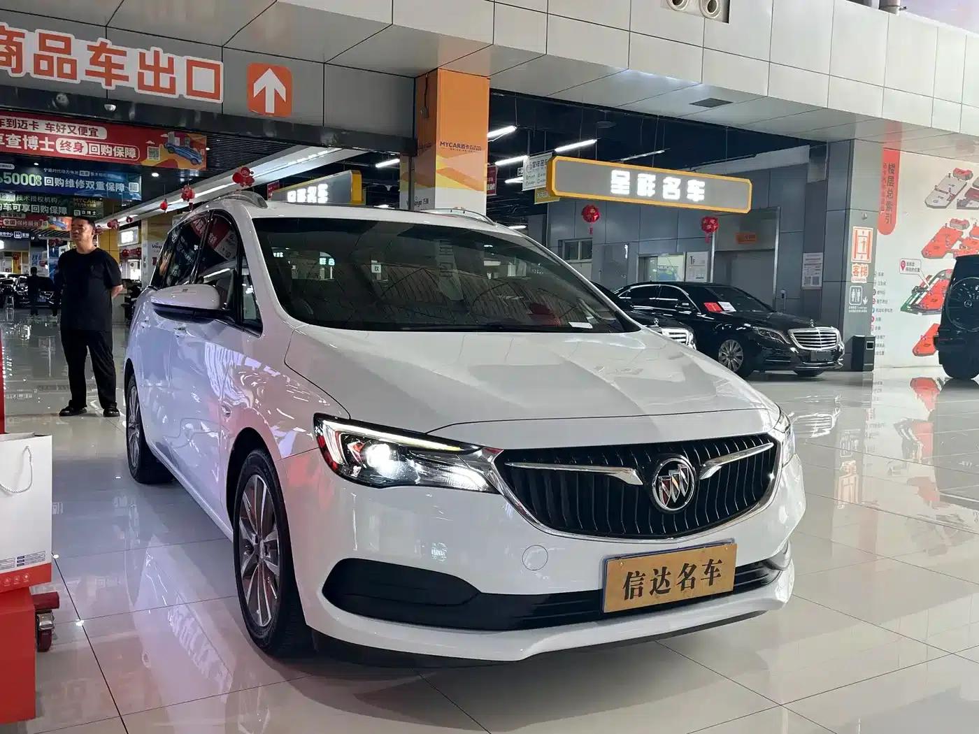 Buick GL6 2021 323T Mild Hybrid Connected Luxury Edition — миниатюра 2