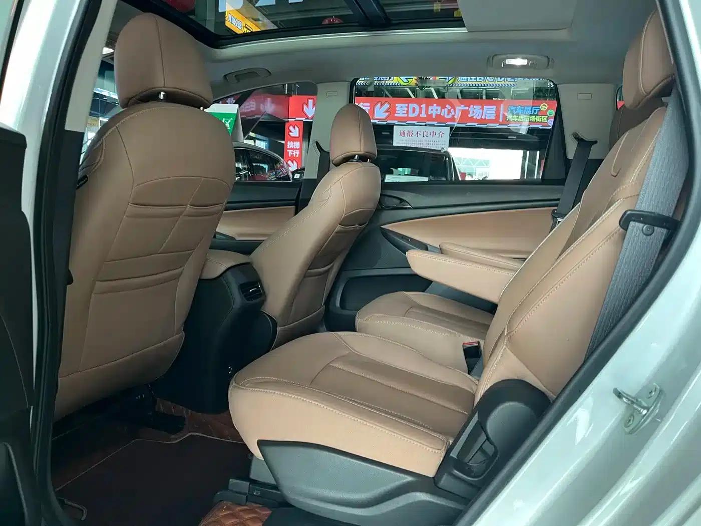 Buick GL6 2021 323T Mild Hybrid Connected Luxury Edition — миниатюра 9