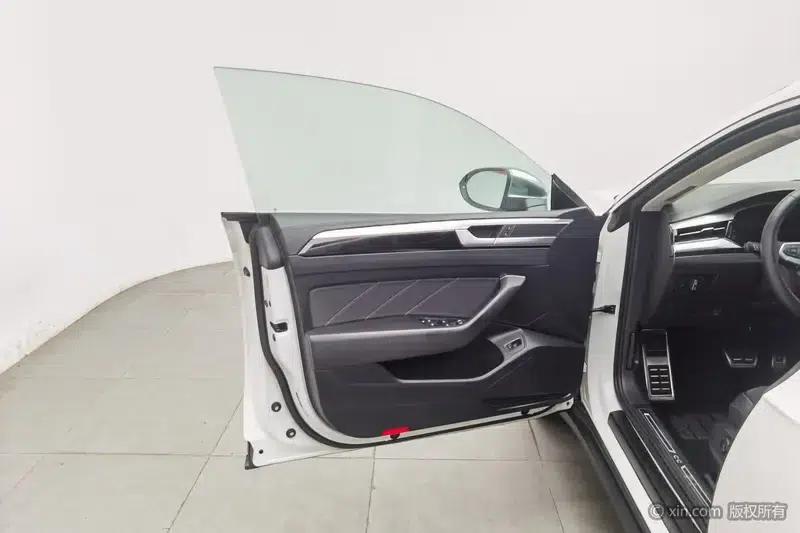 Volkswagen CC 2021 Shooting Brake 330TSI Shooting Brake Edition — миниатюра 22