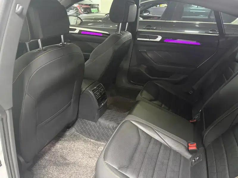 Volkswagen CC 2024 380TSI Striking Edition — миниатюра 10