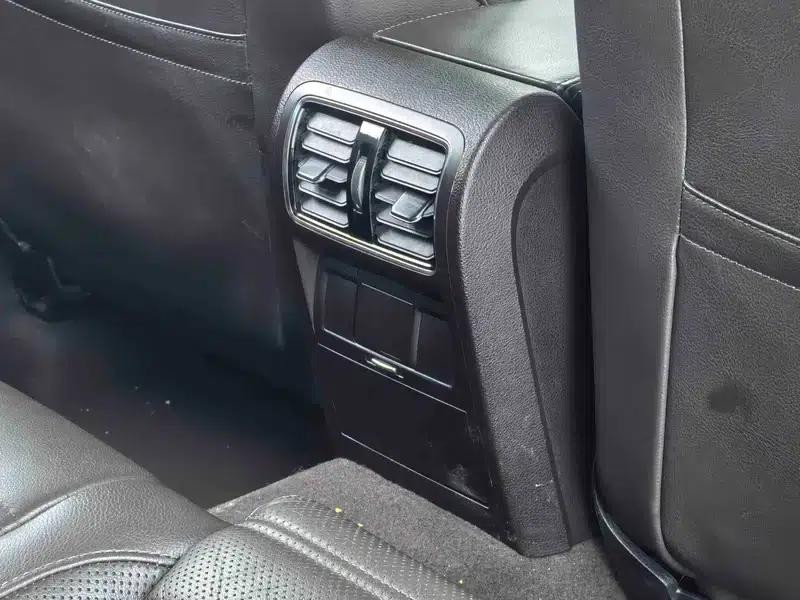 Volkswagen CC 2018 1.8TSI Luxury — миниатюра 11