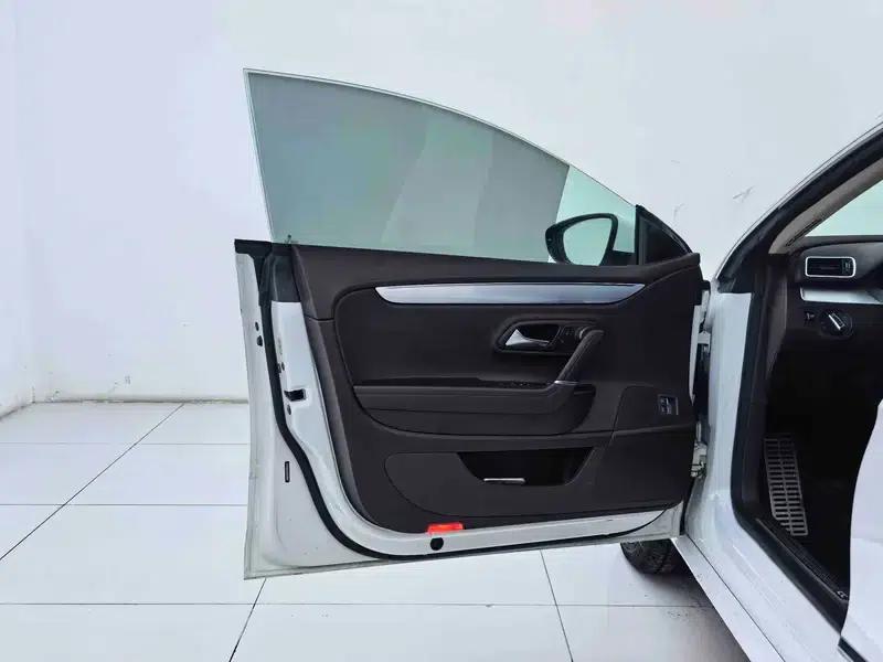 Volkswagen CC 2018 1.8TSI Luxury — миниатюра 26