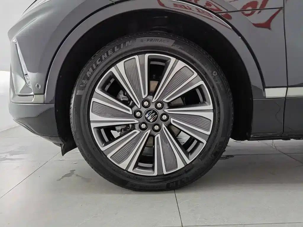 Buick E5 2023 Premium Standard Range Edition — миниатюра 17