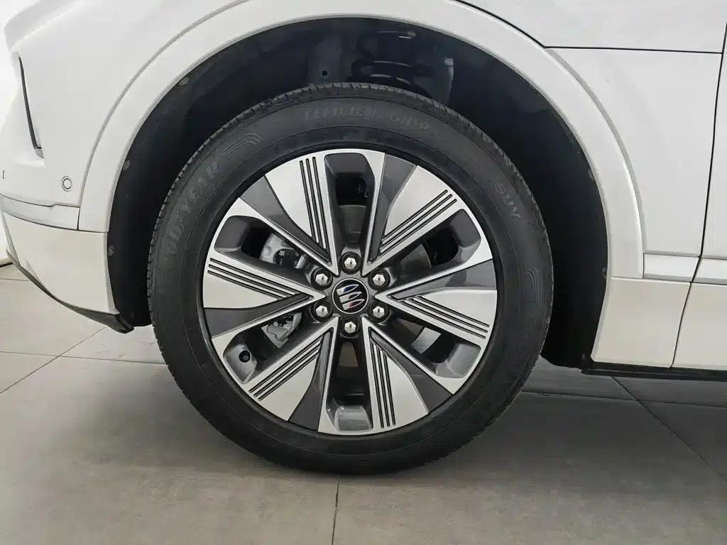 Buick E5 2025 620KM Premium Edition — миниатюра 17