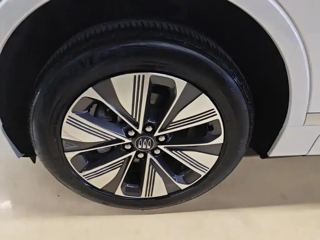 Buick E5 2025 620KM Premium Edition — миниатюра 23