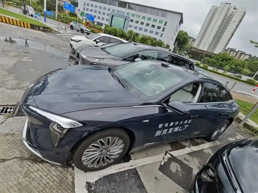 Buick Avenir 2025 — миниатюра 2