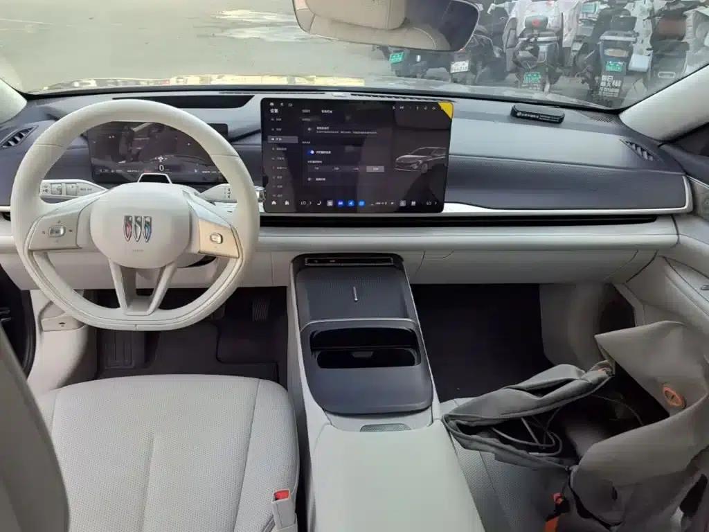 Buick Avenir 2025 — миниатюра 10
