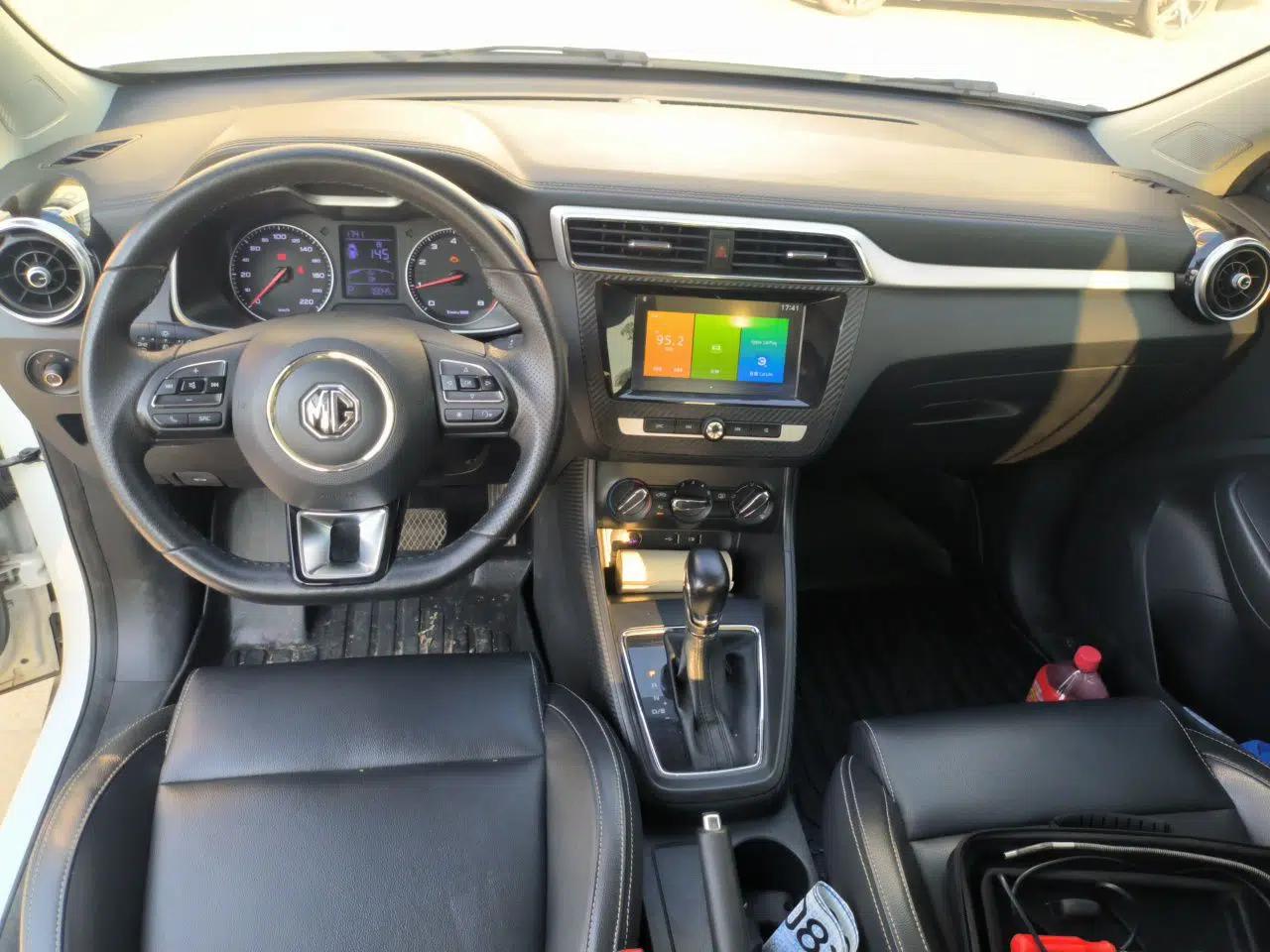 MG ZS 2018 1.5L Automatic Luxury Edition China V Standard — миниатюра 9